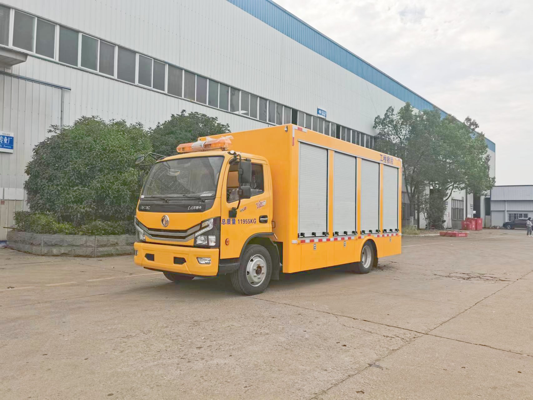 春风多利卡D7  2000方排水车（便携）